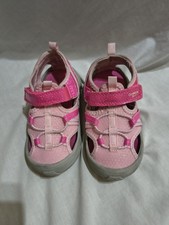 OSHKOSH B GOSH Bump Toe Sandals 9 Toddler Pink Outdoors Water Shoes