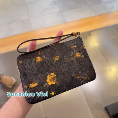 NWT Coach Corner Zip Wristlet Signature Canvas With Floral CCL19