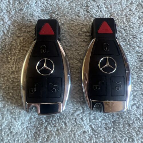 2 MERCEDES BENZ OEM GENUINE 4 BUTTON REMOTE SMART KEY FOB GLK GL C CL E S SL - Picture 3 of 12