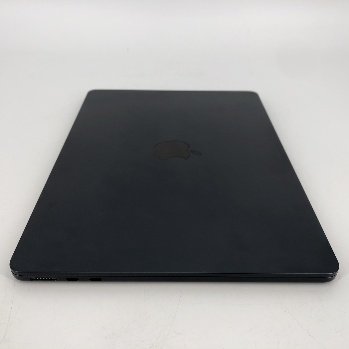 Apple MacBook Air 13 2022 M2 8-Core CPU 8-Core GPU 16GB 256GB
