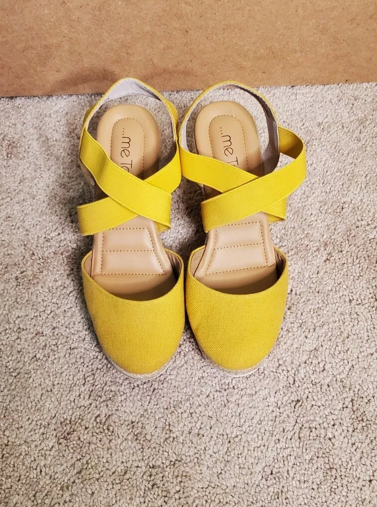 Yellow sandals store size 8