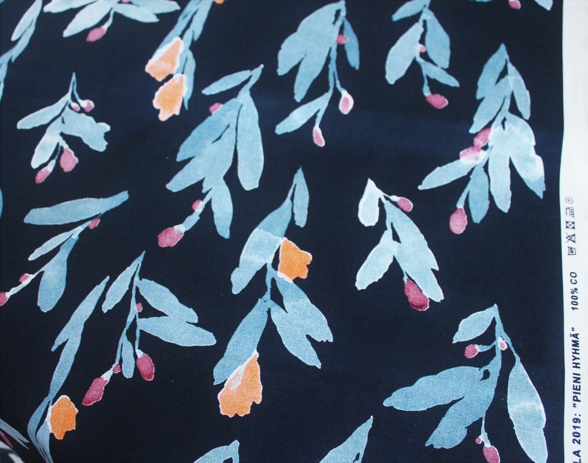 Marimekko fabric Pieni Hyhmä navy 145x100cm, Aino-Maija