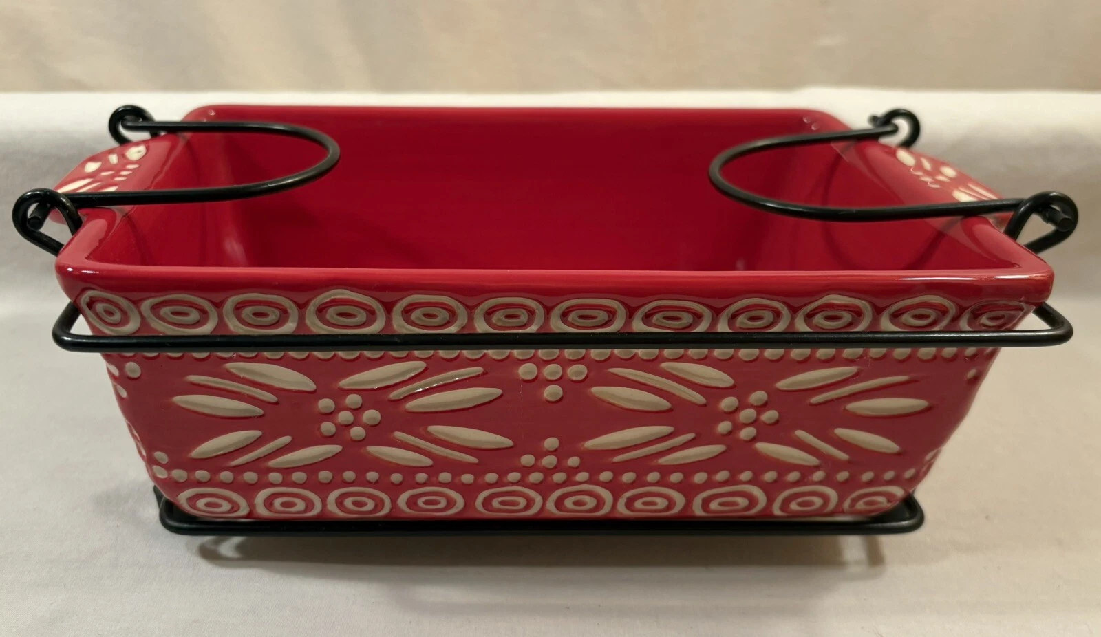 Retired Temptations CARVED OLD WORD Cranberry Red 1.5 Qt Loaf Pan & Metal Stand
