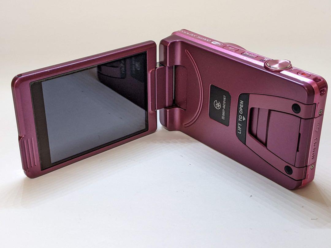Nikon COOLPIX S6900 16.2 MP 12x Optical Zoom 3 in LCD Pink Nikon COOLPIX S6900 16.2 MP 12x Optical Zoom 3 in LCD Pink