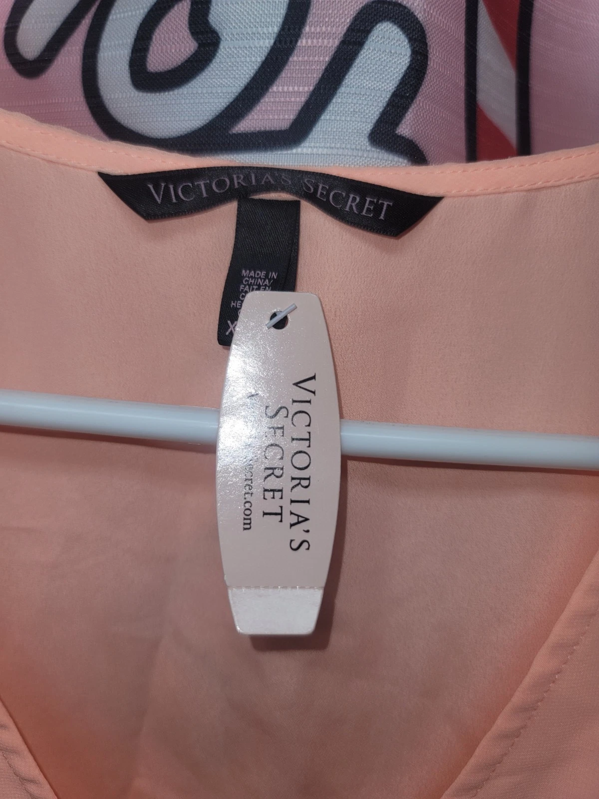 UNDERCOVER Abito Victoria Secret foderato scollo a V 100% poliestere nuovo con etichette $ 79 50 taglia XS