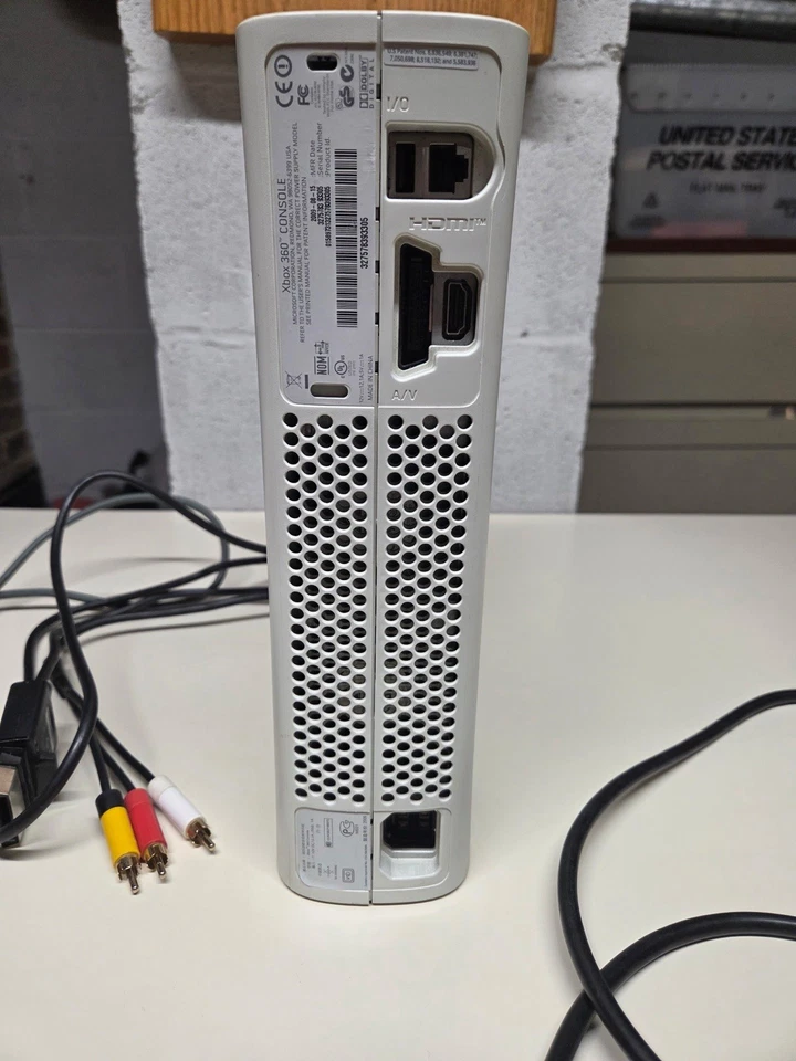 Microsoft Xbox 1st Gen - Image 2 of 3