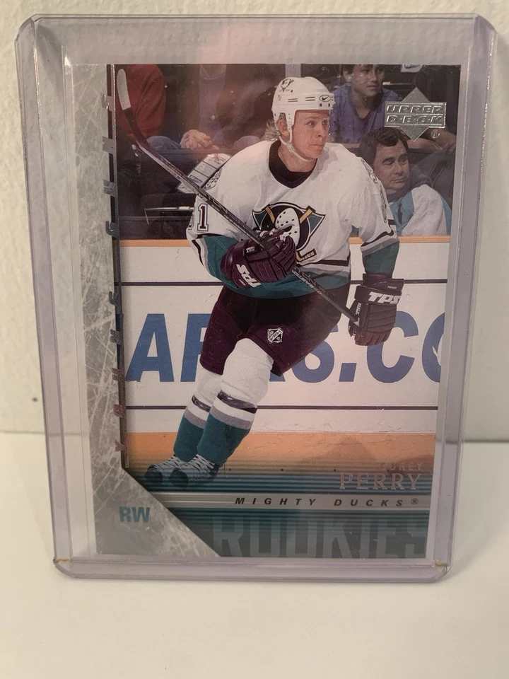 Corey Perry Young Guns Upper Deck Series 1 #204 - Image 3 of 4