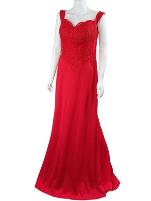 May Queen Couture Sleeveless Lace Detailing  High Slit Prom Evening Dress  12