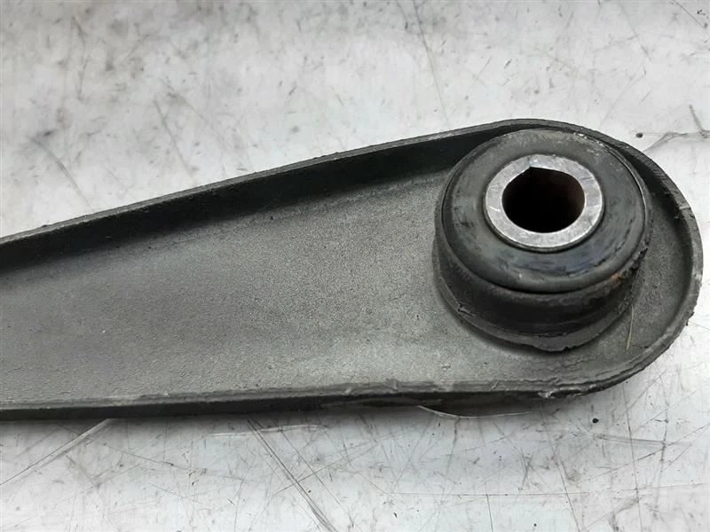 Brazo de control superior trasero sin resorte neumático 98-11 FORD CROWN VICTORIA 8W1Z5500A Foto 4 de 4