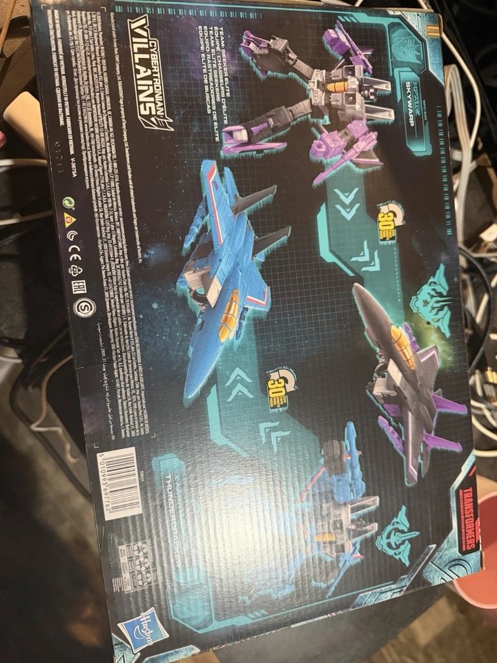 Transformers Earthrise Skywarp y Thundercracker Cybertronian Villains SELLADO Foto 3 de 3