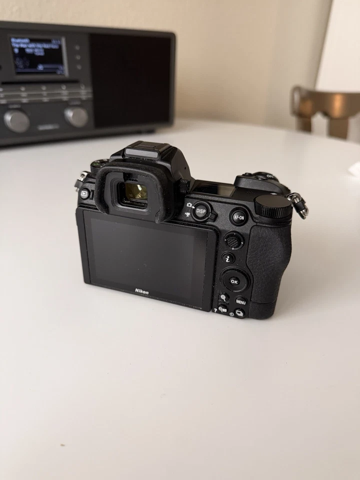 Nikon Z 6II 24,5MP Spiegellose Systemkamera - Schwarz (Nur Gehäuse) - Bild 3 von 4