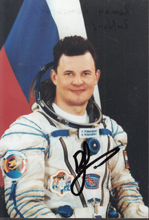 ROMAN ROMANENKO Russia 333 Days in Space ORIGINAL Signed