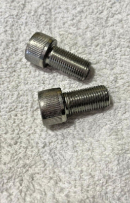 1/2-20  x  1    SOCKET HEAD ALLEN CAP SCREW,  stainless steel,     2  pcs