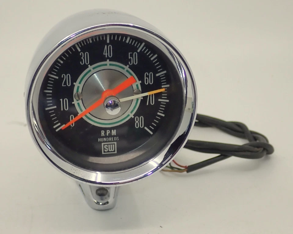 Tacómetro de pedestal Stewart Warner Greenline 8.000 RPM 970B SW Tach Yenko Camaro Foto 3 de 4
