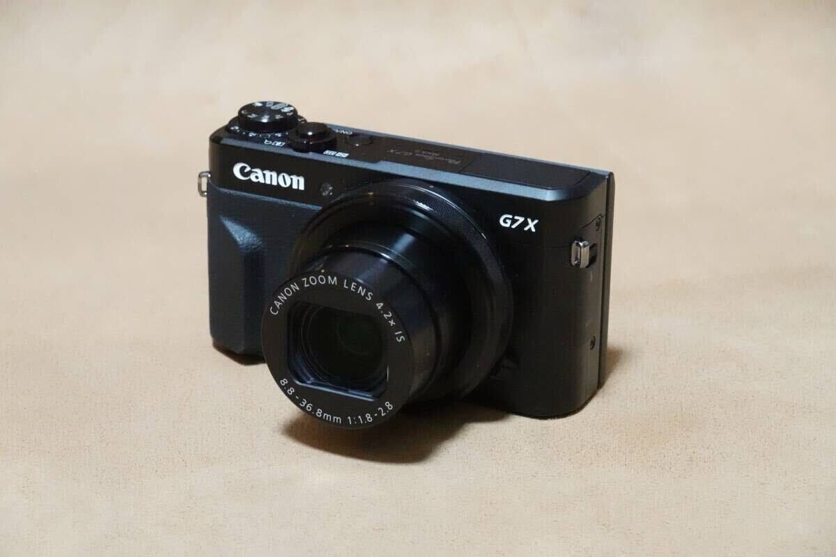 CANON POWERSHOT G7X Mark II 2 Compact Digital Camera CANON POWERSHOT G7X Mark II 2 Compact Digital Camera