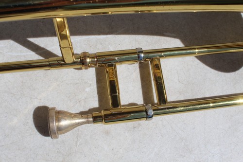 FE Olds Ambassador Trombone in Case LA California Olds 3 Mouthpiece SN 111895 - Picture 16 of 23