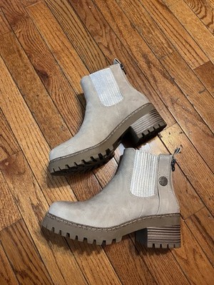 Women s Malibu Blowfish Layten Chelsea Heel Boot Nude Size 7