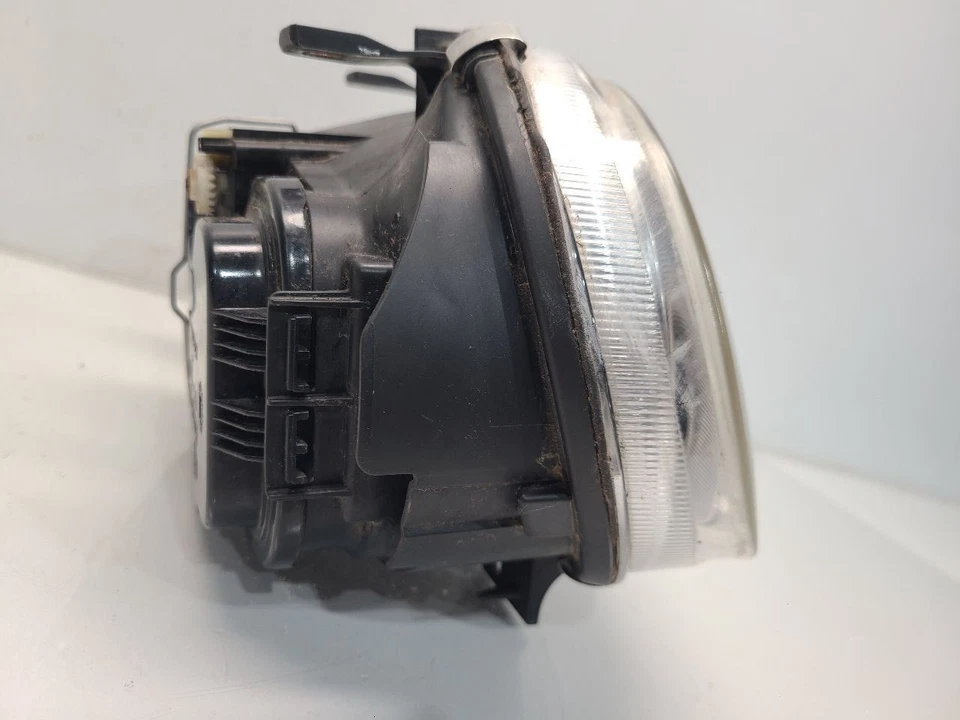 2000-01 Volkswagen Golf (Hatch) Passenger Right Headlight W/O Fogs - image 3 of 4