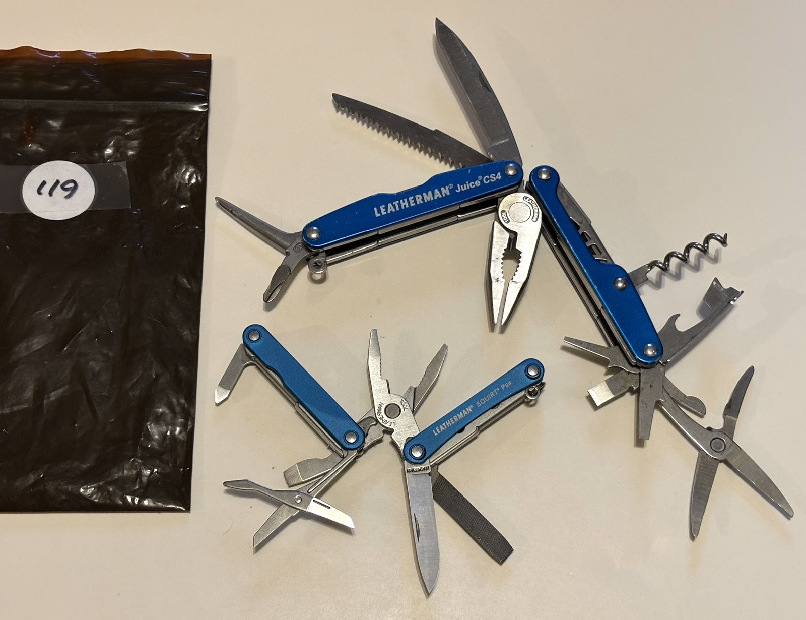 LeathermanJuiceCS4MultiToolBlueAndSquirtPs4MiniTool2PcLot