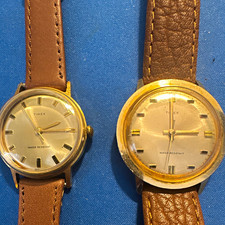Lot of two his and hers vintage Timex watches. 31 and 25 mm1970. New bands and