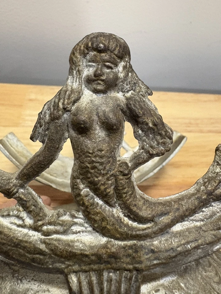 ANTIGUO SOPORTE PARA PECERA SIRENA DE HIERRO FUNDIDO ART DECO Foto 2 de 4