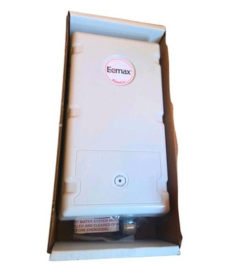 Open Box/New SPEX95 FlowCo Electric Tankless Water Heater (9.5kW, 240 V)