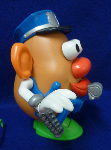 2 HASBRO VINTAGE MR POTATO HEADS 37 ACCESSORIE PARTS INCLUDING POLICEMAN - 第 4/16 張圖片