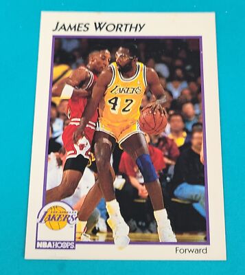1991-92 Hoops McDonald's #21 James Worthy w/ Pippen Lakers