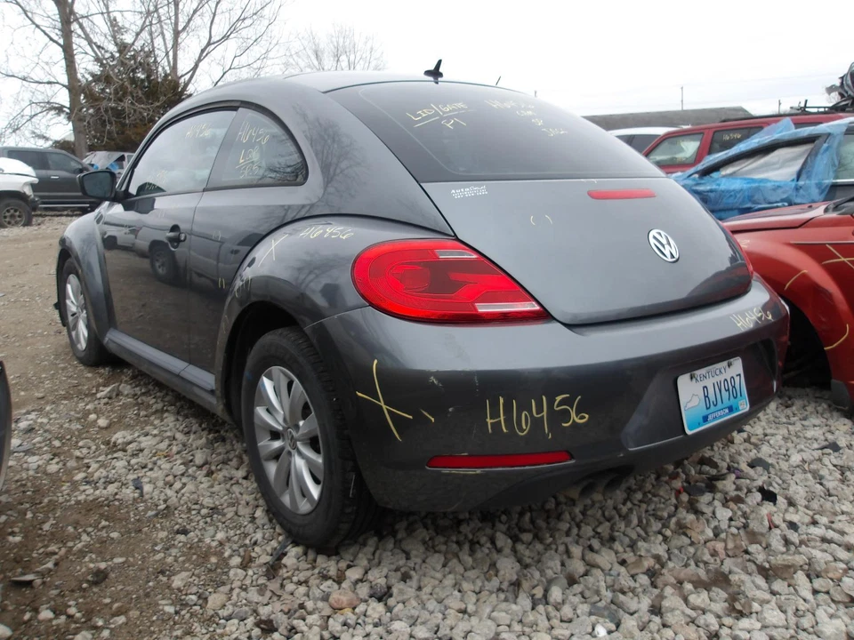 Used Left Sun Visor fits: 2014 Volkswagen Beetle w/o illumination Htbk Left Grad - Image 4 of 4