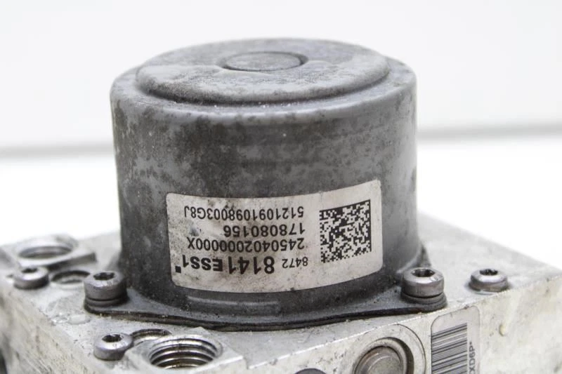 2018-2021 Buick Enclave ABS Anti Lock Brake Pump Control Module 84724101 OEM - Image 3 of 4