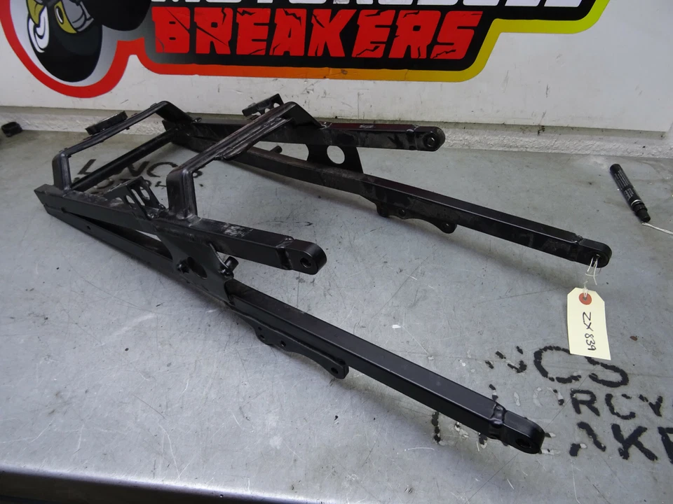 Submarco trasero Kawasaki Ninja ZX9R B 1994-1997 ZX839 Foto 2 de 4