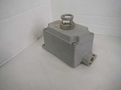Killark XNCS-0B24-CL Pilot Light Station 120V Explosionproof Hazardous Locations