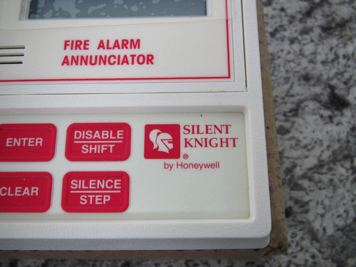 New Silent Knight / Honeywell 5230 / 005230 Fire Alarm LCD Remote Annunciator - Picture 3 of 5