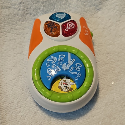 VTech N3930 Baby Musical Remote Music Toy, Light-Up, White/Orange/Green/Blue