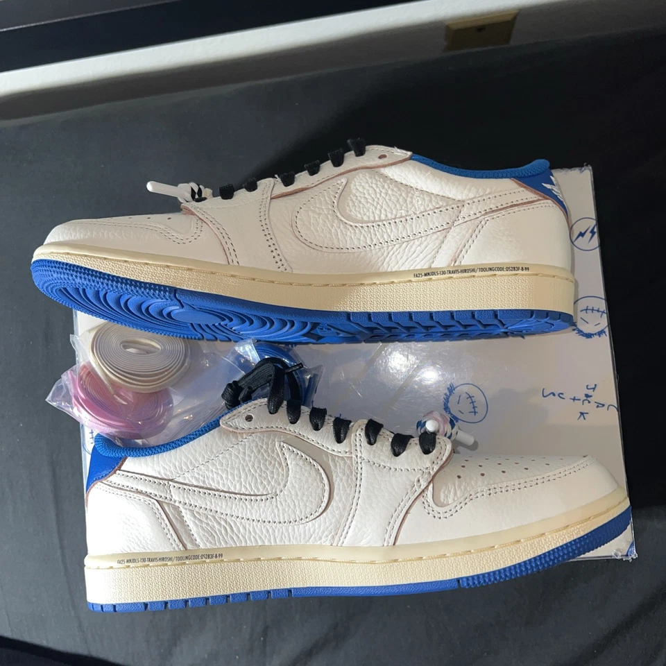 Jordan 1 Retro Bajo OG SP Fragmento x Travis Scott Vela Azul Militar DM7866-104 Foto 2 de 4