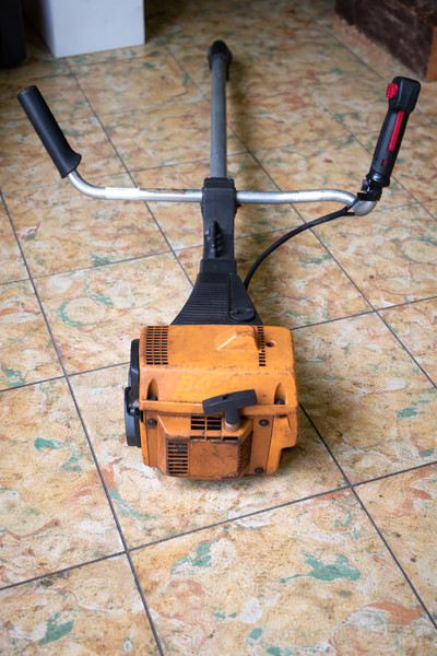 PARTNER B 450 DESBROZADORA precio negociable Cilindrada: 44,3 cm³