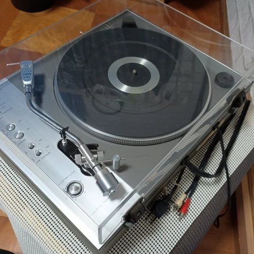 Pioneer PL-1150 direct drive turntable with new needle, working item.