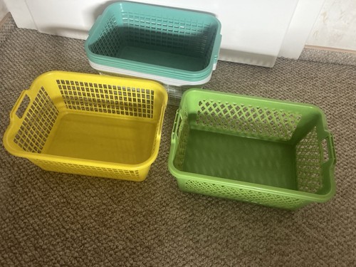 11 kleine Mini Wäsche Körbe, 1x gelb, 2x hellgrün, je 4x grau und grün