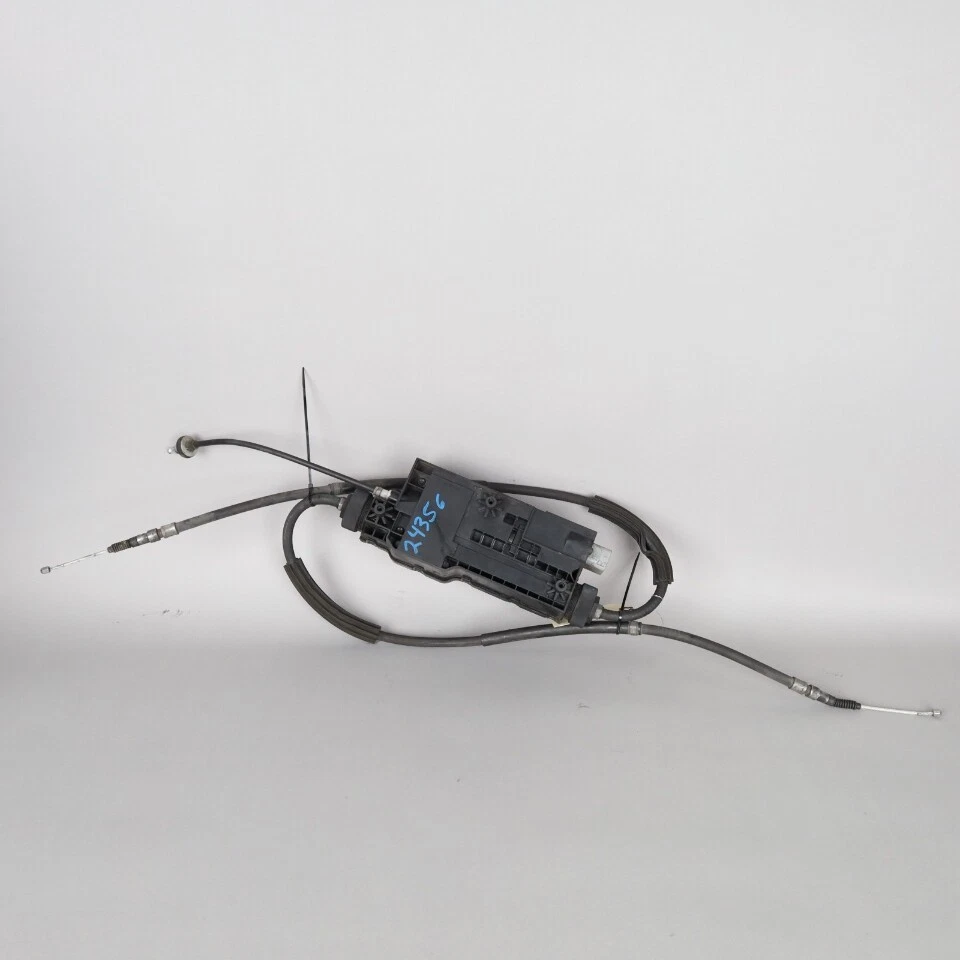 Actuador de freno de estacionamiento eléctrico BMW 740i 750i 2009-2015 34436877316 OEM usado Foto 2 de 4