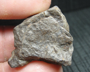 METEORITE - B9-8371 - 16.43g - TOP QUALITY SPECIMEN - NEW - UNCLASSIFIED/NATURAL