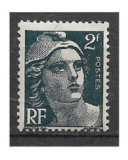 Timbre YT 713 CELEBRITE Marianne Gandon 2f vert 1945 1947 Neuf**