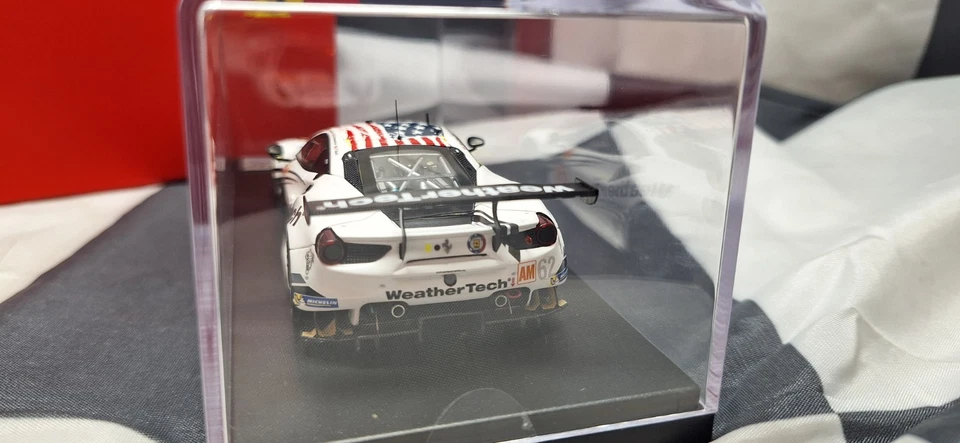 LOOK SMART/ 2017 LE MANS - FERRARI 488 GTE #62- 1:43 SCALE MODEL CAR LSLM073 - Image 4 of 4
