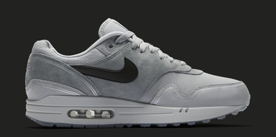 air max 1 centre pompidou by day