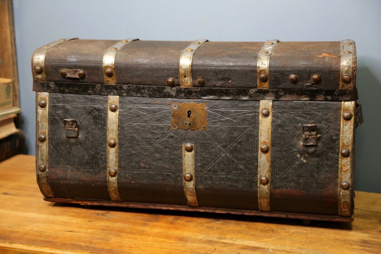 Antique Steamer Trunk Chest Jenny Lind Stagecoach Original Leather and Brass
