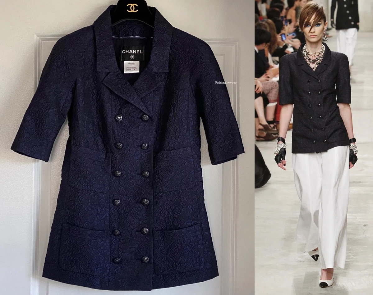 NWT CHANEL 14C NAVY BLUE FLOWER EMBOSSED CC BUTTONS SHORT SLEEVE JACKET 36