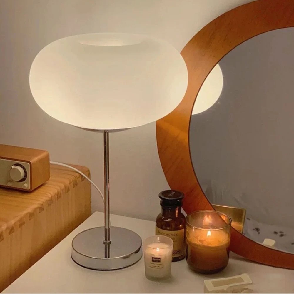 Apple table lamp 2025