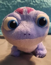 Disney Frozen 2 Plush Bruni Walk & Glow Fire Spirit Lizard interactive Toy