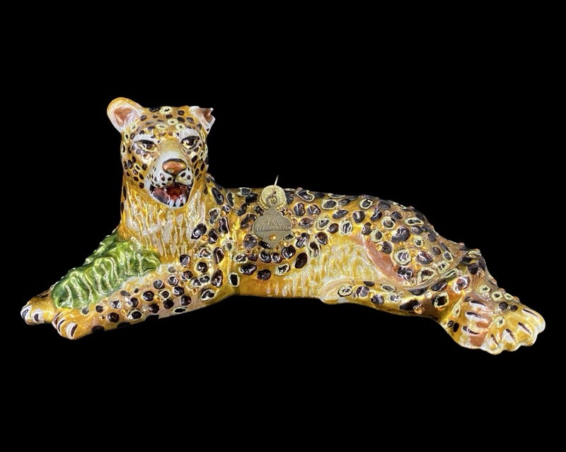Jay Strongwater Leopard / Cheetah Resting Ornament Enamel Swarovski Crystals 7"