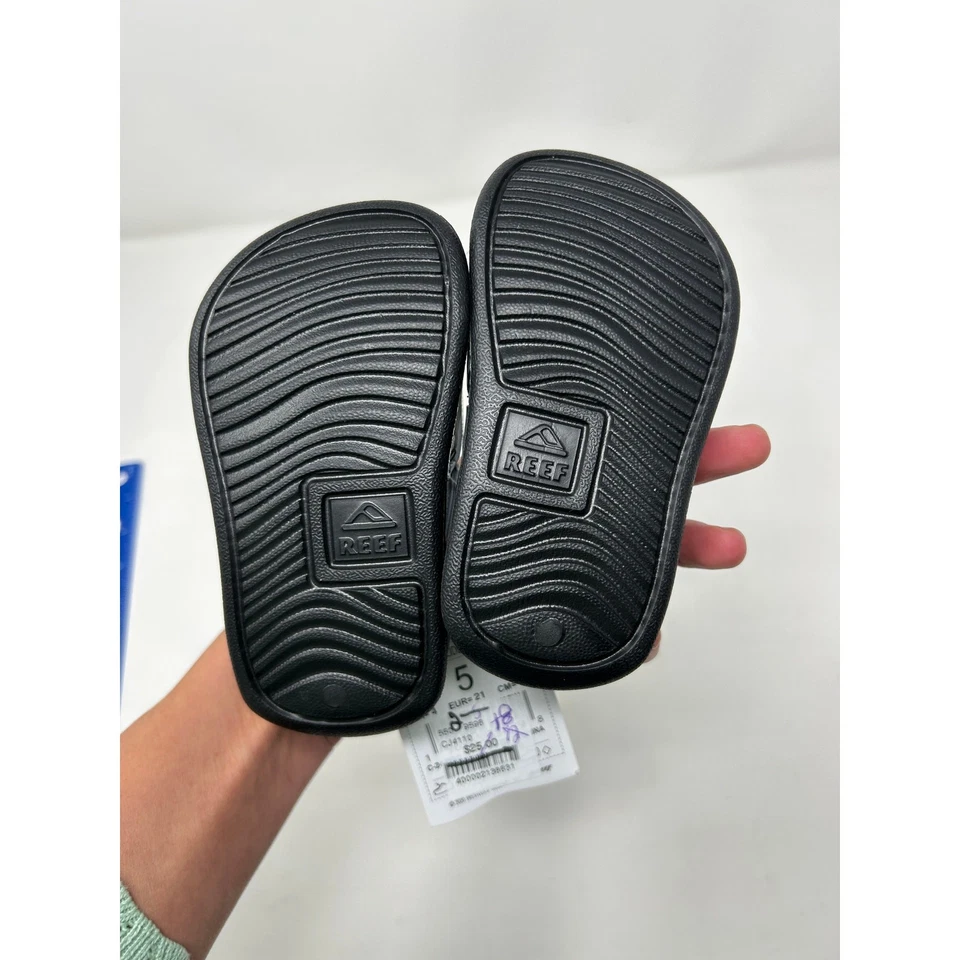 Sandalias Reef Little One Slide Gris Camuflaje Tiburón Talla 5 Nuevas con Etiquetas Foto 4 de 4