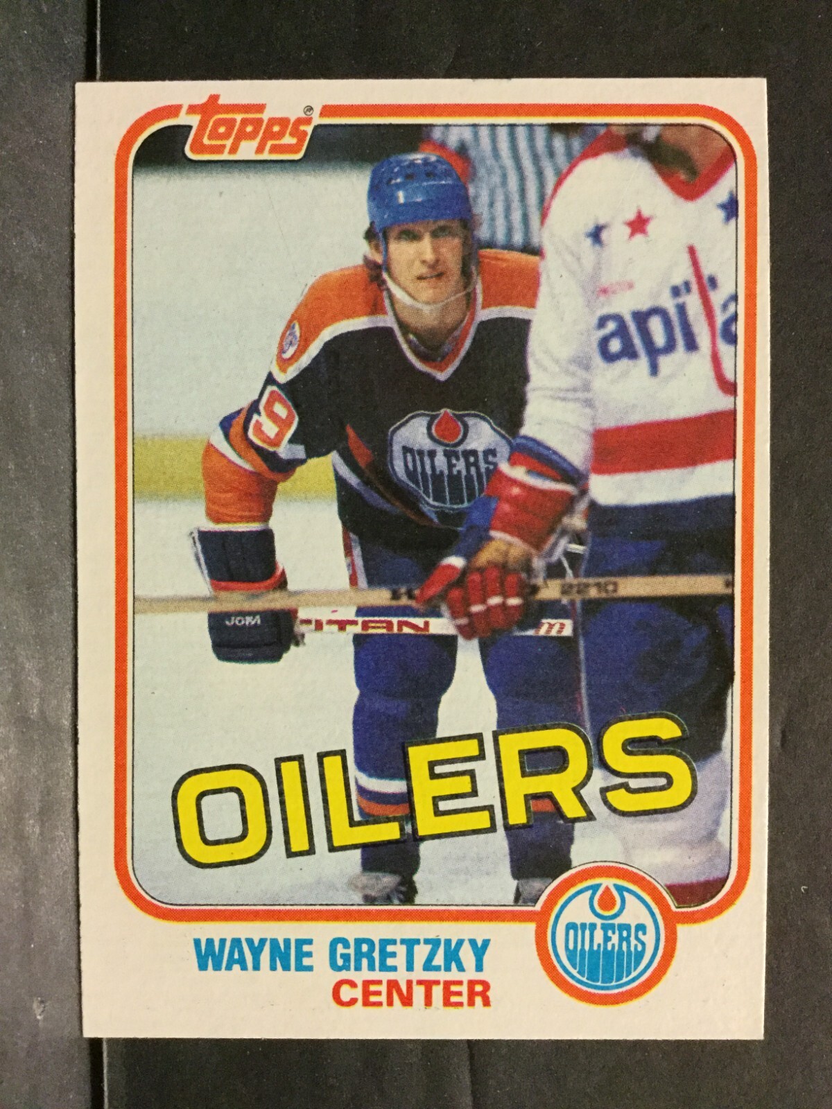 1981-82 Topps Hockey #16 Wayne Gretzky Edmonton Oilers Card EXMT Sku164CM